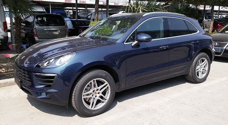 File:Porsche Macan 01 China 2016-03-28.jpg