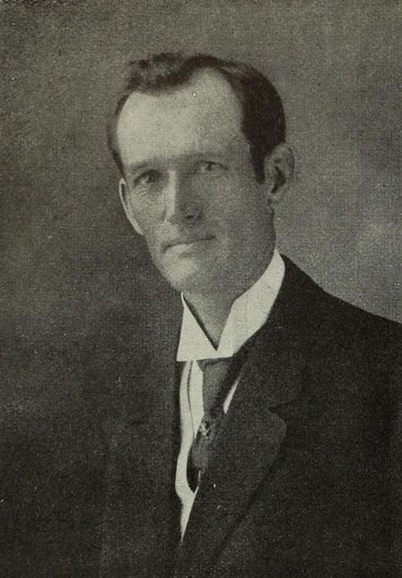 Portrait of Harold Bell Wright.jpg