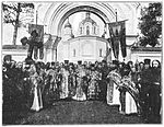 Ortodoxa präster framför kyrkan i Valamo, 1906.