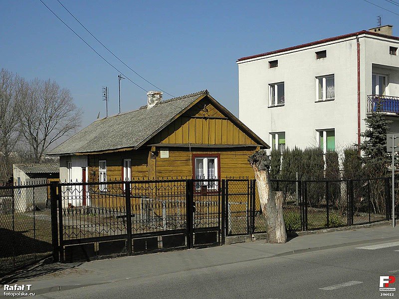 File:Radom, Wiejska 181 - fotopolska.eu (294922).jpg