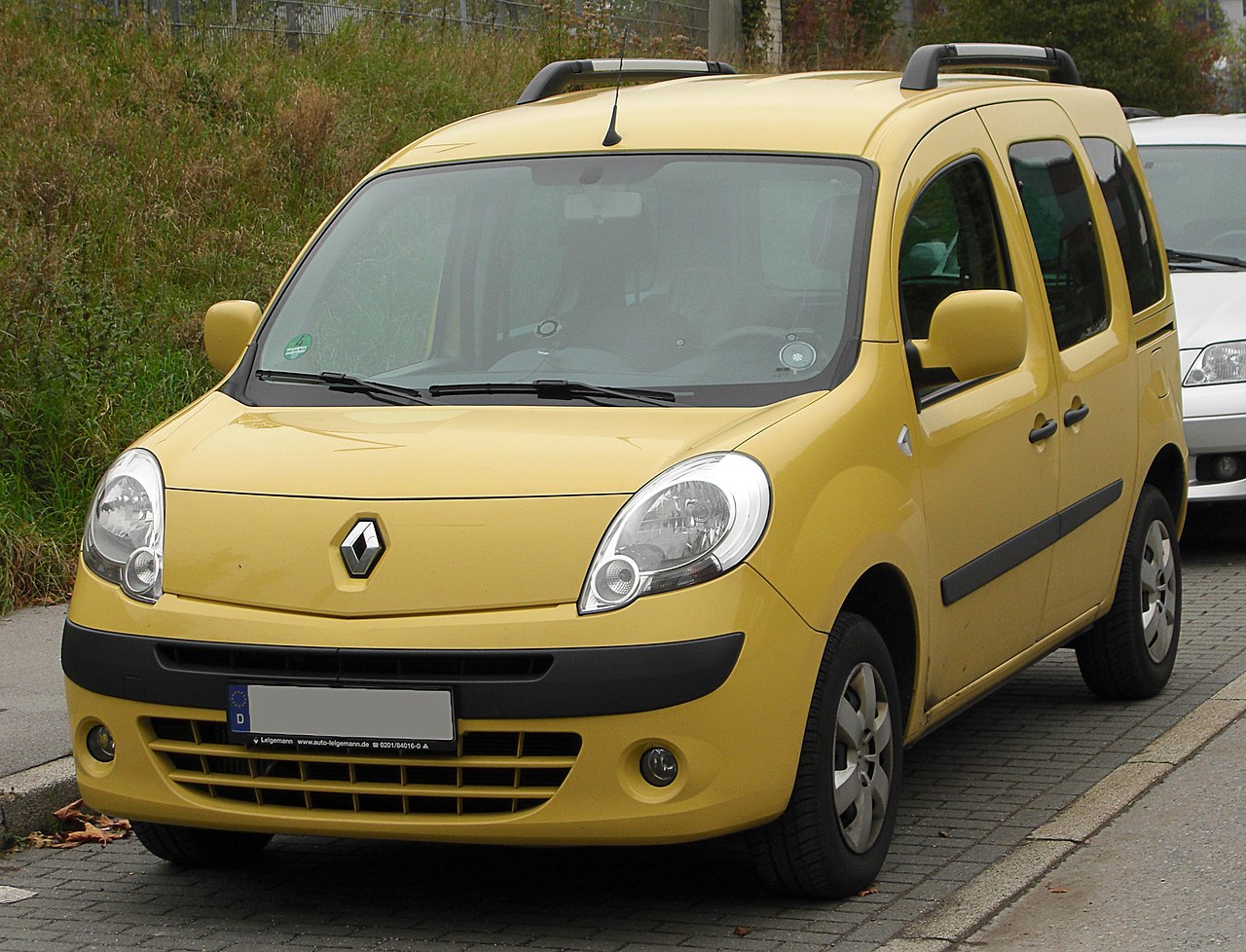 File:Renault Kangoo II front 20101017.jpg - Wikimedia Commons