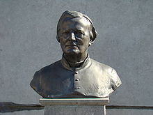 Bust of Hugo Verriest [nl] in Roeselare, Belgium. Roeselare Hugo Verriest -1.JPG