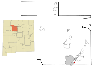 Uključena i neuključena područja u okrugu Sandovalu. Pueblo of Sandia Village je označen crveno.