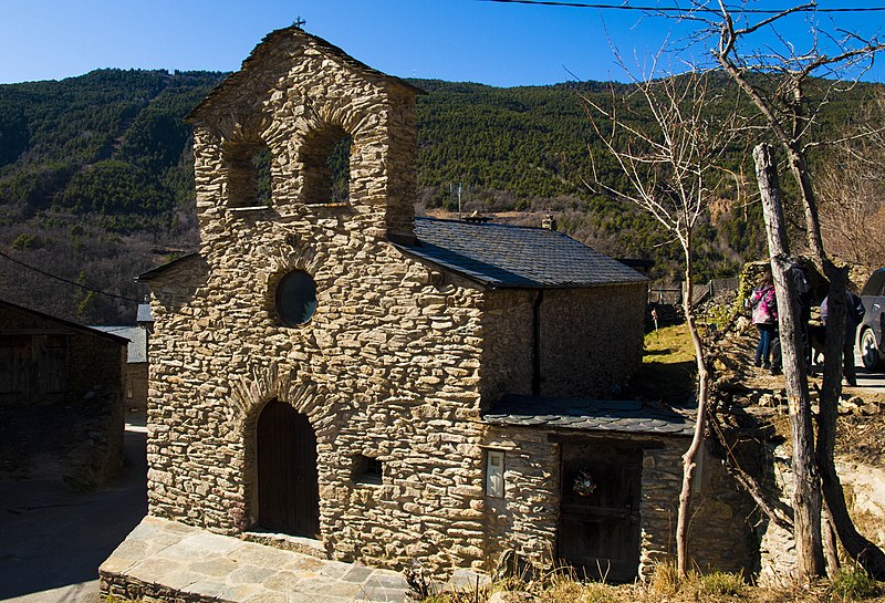 File:Sant Pere de Cassovall.jpg