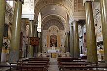 Interno chiesa di Santa Filomena