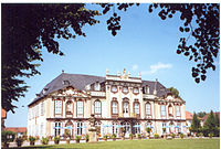 Schloss Molsdorf: Lage, Geschichte, Literatur