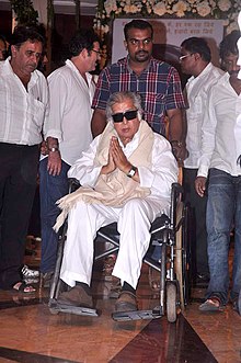 Shashi Kapoor at Rajesh Khanna's prayer meet