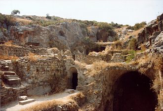 Abords de la grotte des Sept Dormants.