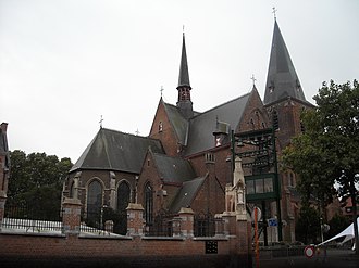 Sint Martinus Church in Burcht. Built in the 15th-16th centuries, with renovations/restorations in the 19th and 20th centuries Sint Martinuskerk in Burcht, Belgium.JPG