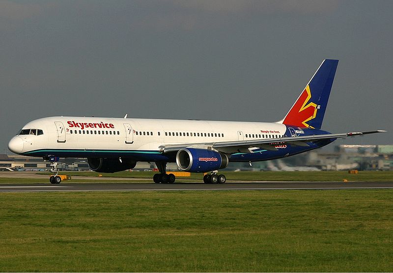 File:Skyservice Airlines Boeing 757 Spijkers.jpg