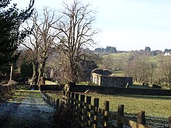 The kirk and access lane St Fillan's Kirk, Kilallan, Renfrewshire - ruins and access lane.jpg