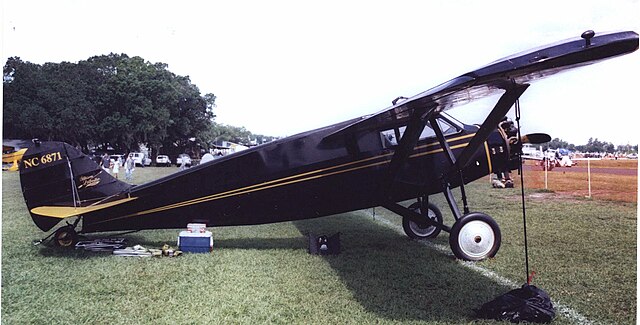 A 1928-built Stinson SM-2 Junior at Lakeland, Florida, in April 2007