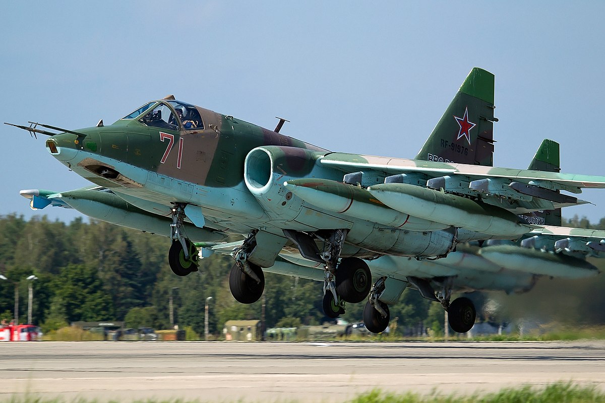 Datei:Sukhoi Su-25, Russia - Air Force AN2192992.jpg – Wikipedia