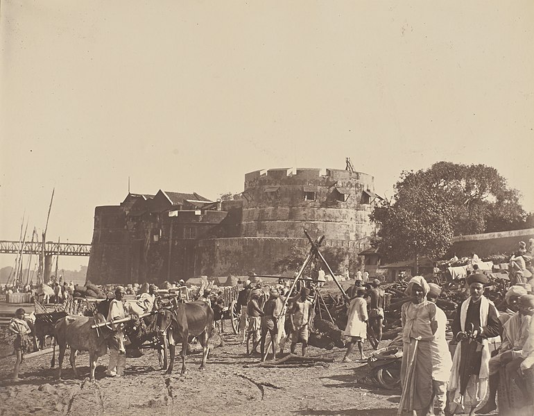 File:The Castle, Surat, 19516101.jpg