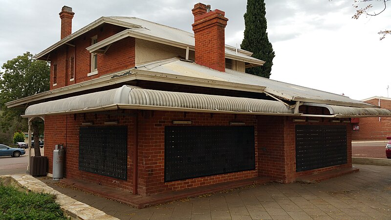 File:Toodyay Post Office back.jpg