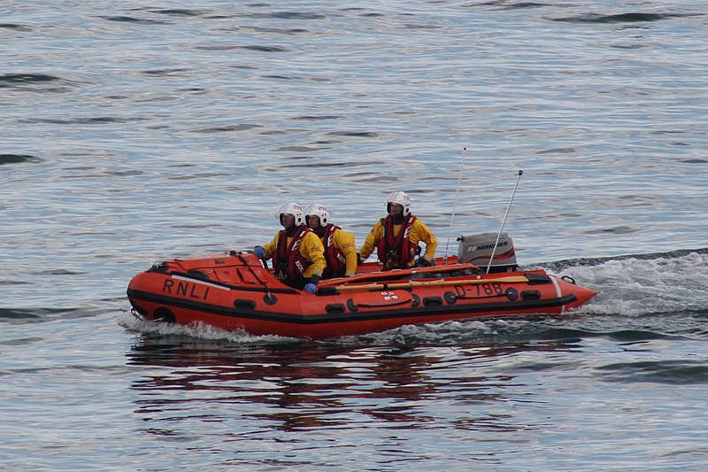 File:Torbay Lifeboat D-788 on a shout.JPG