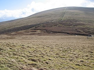 <span class="mw-page-title-main">Comb Law</span> Hill in Scotland