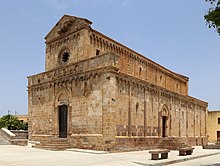 Fotografie a Catedralei Santa Maria di Monserrato, Tratalias, catedrala eparhiei până în 1503.