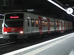 Tren 213 de los ferrocarriles de la generalitat de catalunya.jpg