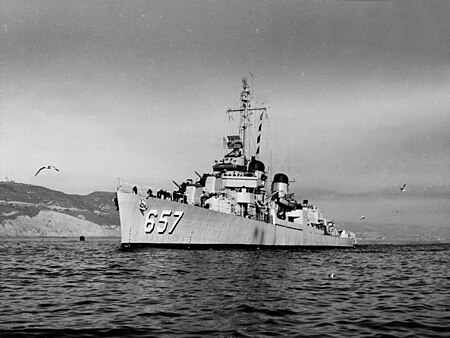 Tập_tin:USS_Charles_J._Badger_(DD-657)_underway,_circa_in_1951_(NH_107201).jpg