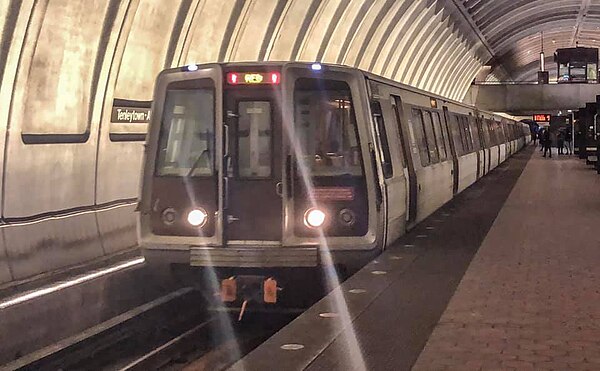 Red Line train arriving at Tenleytown–AU in February 2019