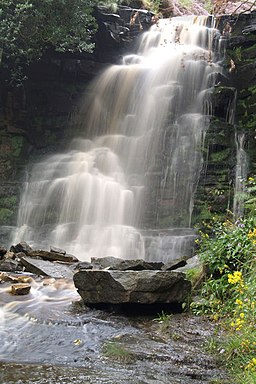 Waterfall middle black clough - geograph.org.uk - 505346