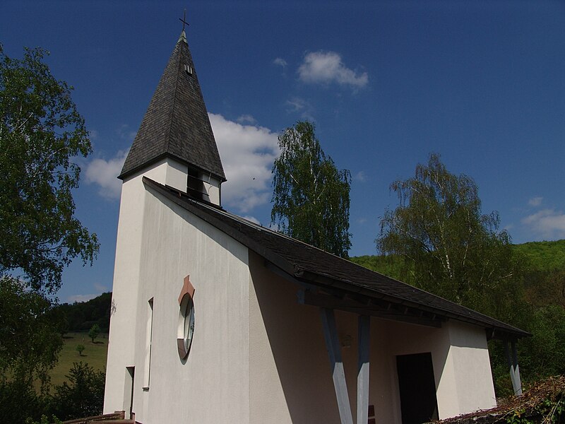 File:Weickersgrüben Auferstehungskirche 006.jpg