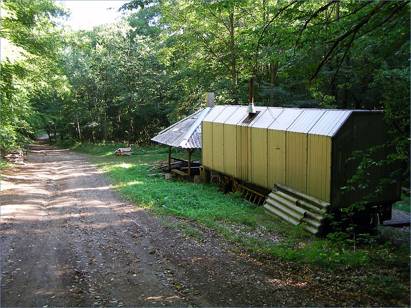 File:Za maringotkou - panoramio.jpg