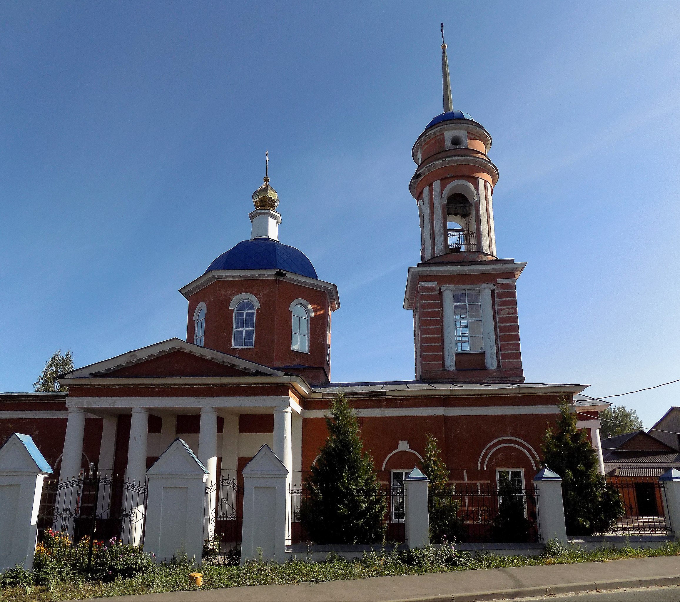 курск михайловский храм