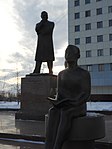 Памятник профессору А.Е. Мординову — первому ректору Якутского государственного университета им. М.К. Аммосова