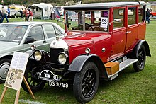 1926 Morris Oxford with Chalmer & Hoyer coachwork 1926 Morris Oxford Landaulette by Chalmer & Hoyer.jpg