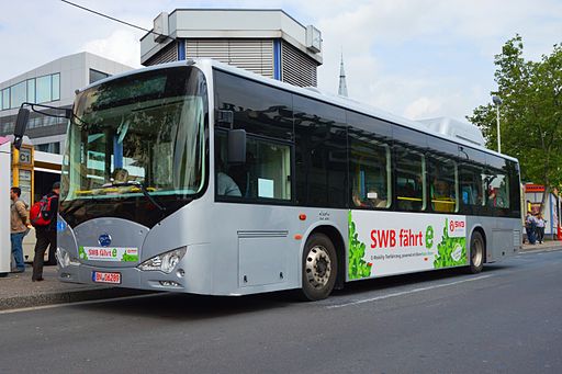 2013 in Bonn. BYD ebus (electrical bus). Bus facing left