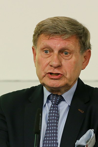 File:2019 - Leszek Balcerowicz (03) MLU in Halle.jpg