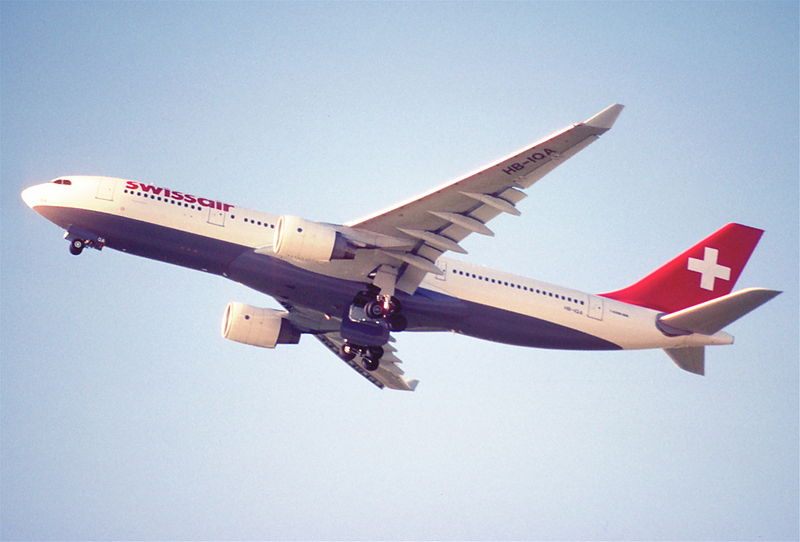 File:43bm - Swissair Airbus A330-223; HB-IQA@ZRH;07.11.1998 (5888180802).jpg