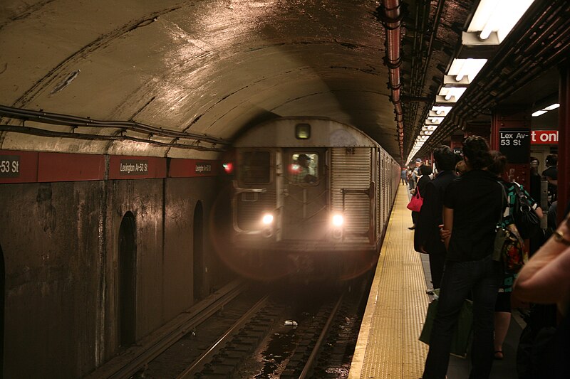 File:53rd and Lexington Avenue station 1.jpg