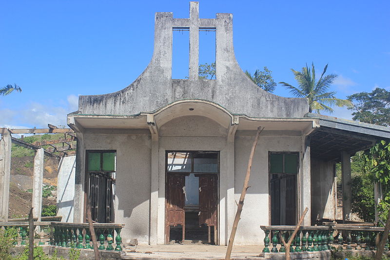 File:Abandoned Chapel.JPG