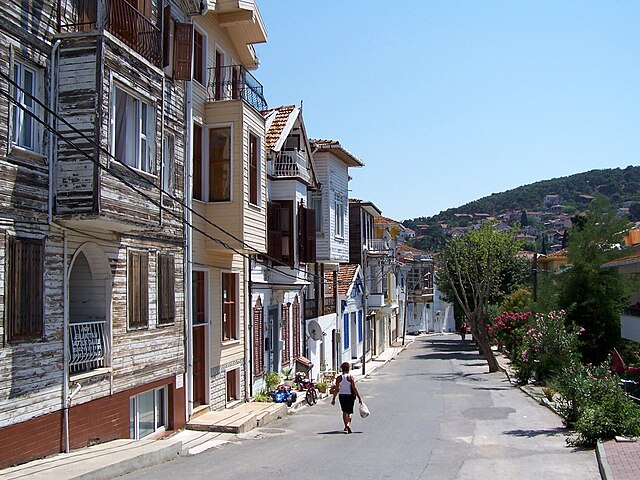 File:Adalar_6970.jpg