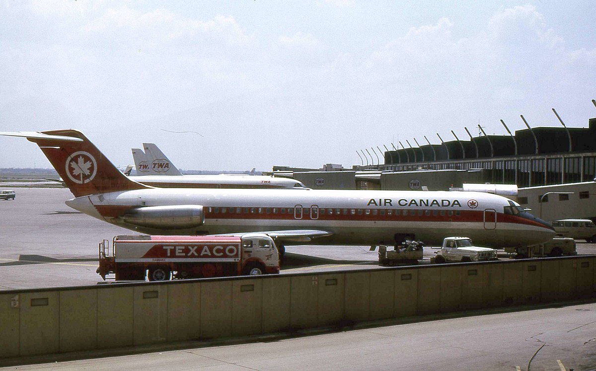 1200px Air_Canada_DC 9 32_C FTMV