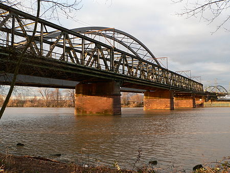 Alte Niederräder Brücke Südost