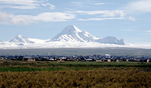 View of Huayna Potosí