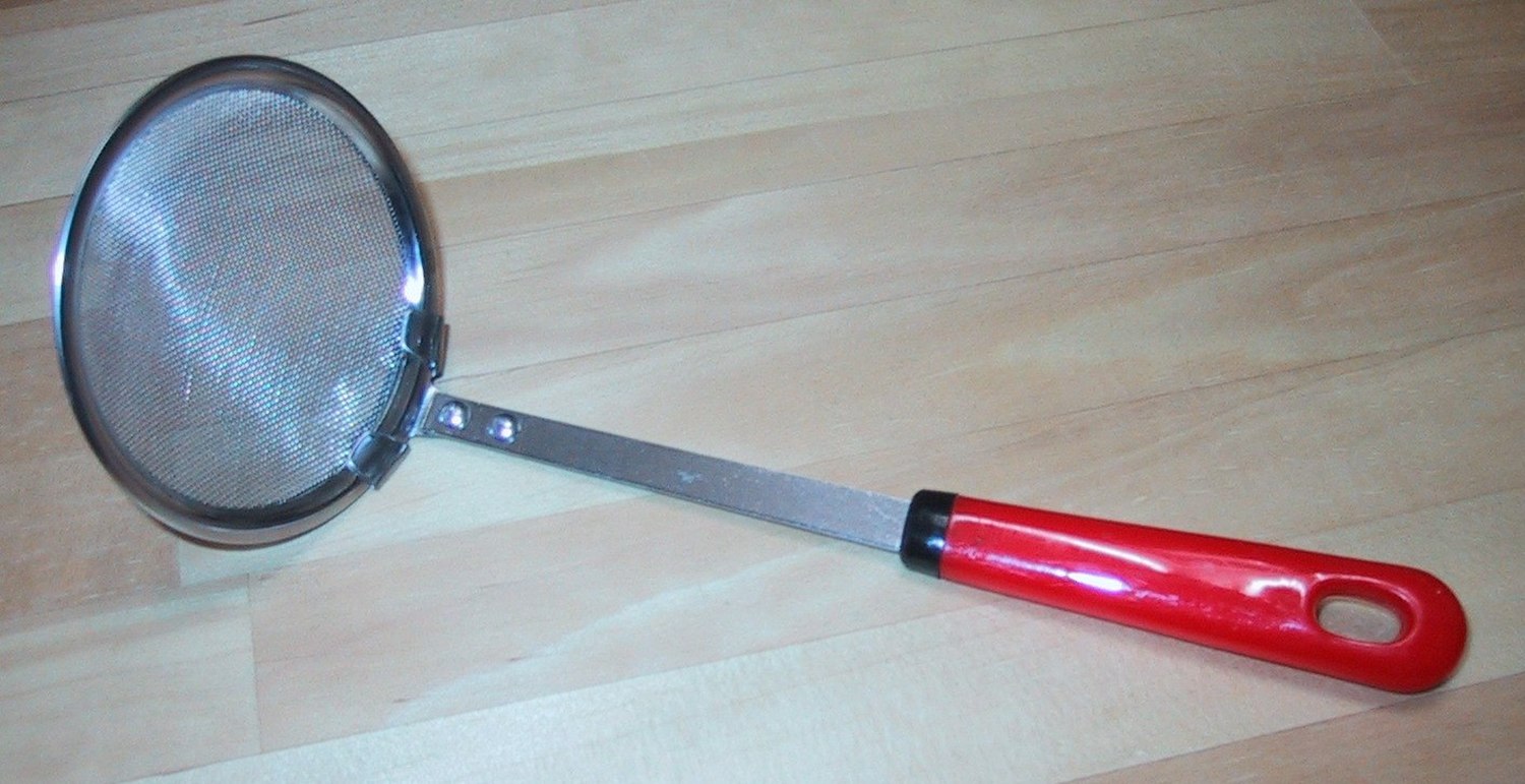 Skimmer (utensil) - Wikipedia