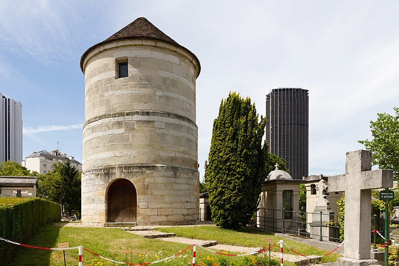 File:Ancien moulin à Montparnasse 2012.jpg