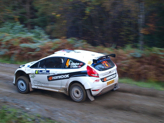 Andreas Mikkelsen, in the Ford Fiesta S2000, on his way to second place on the 2010 Rally Scotland (SS4 Drummond Hill).