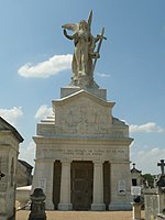 Monument aux militaires morts pour la Patrie[19]