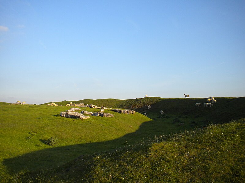 File:Arbor Low henge (2) - geograph.org.uk - 3544420.jpg