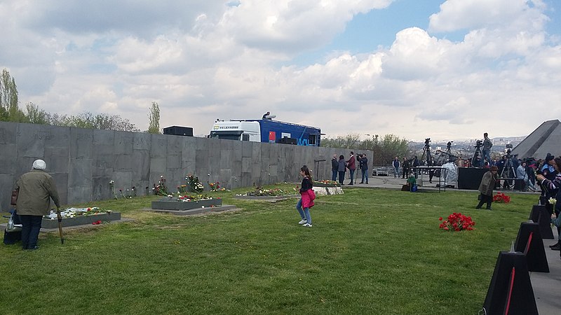 File:Armenian Genocide Memorial-Yerevan 32.jpg