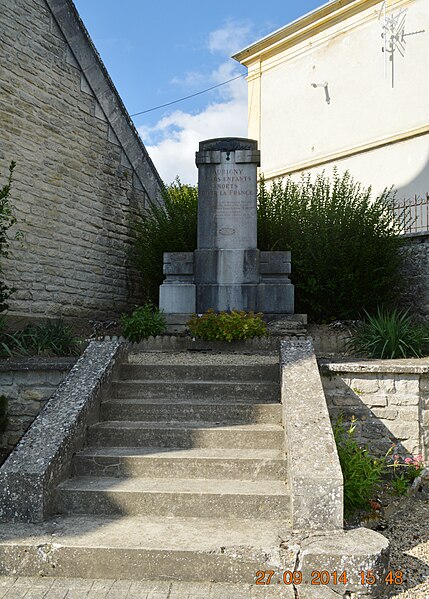 File:Aubigny-en-Laonnois War Memorial.JPG