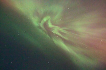 Aurora at zenith, Onawa, Iowa, U.S. (42°N GLAT, 51°N MLAT)