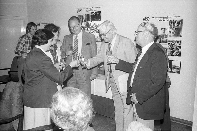 File:Ausstellung "Friedrich Magnussen - 30 Jahre Pressefotograf bei den Kieler Nachrichten" (Kiel 69.665).jpg