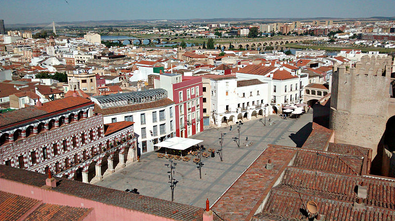 File:Badajoz desde la Torre de Espantaperros.jpg